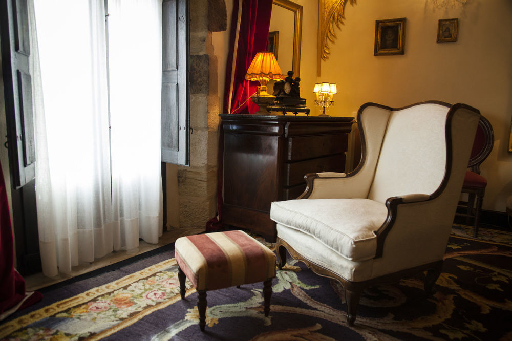 Hotel Palacio De La Pena Cantabria Ajo Extérieur photo