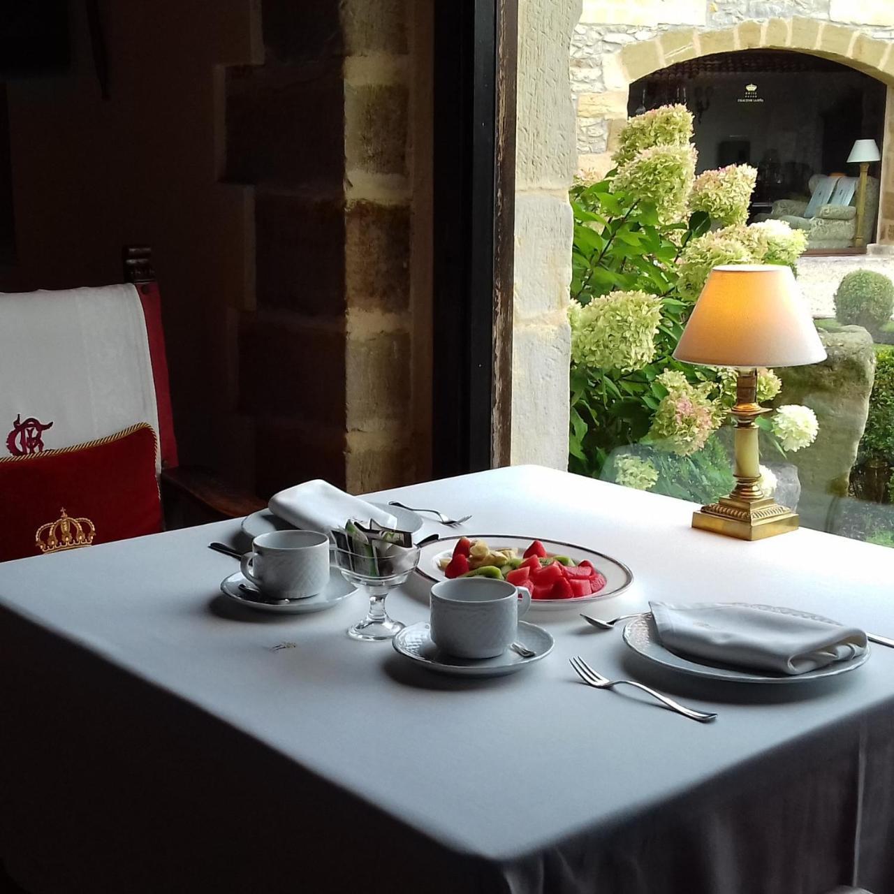 Hotel Palacio De La Pena Cantabria Ajo Extérieur photo